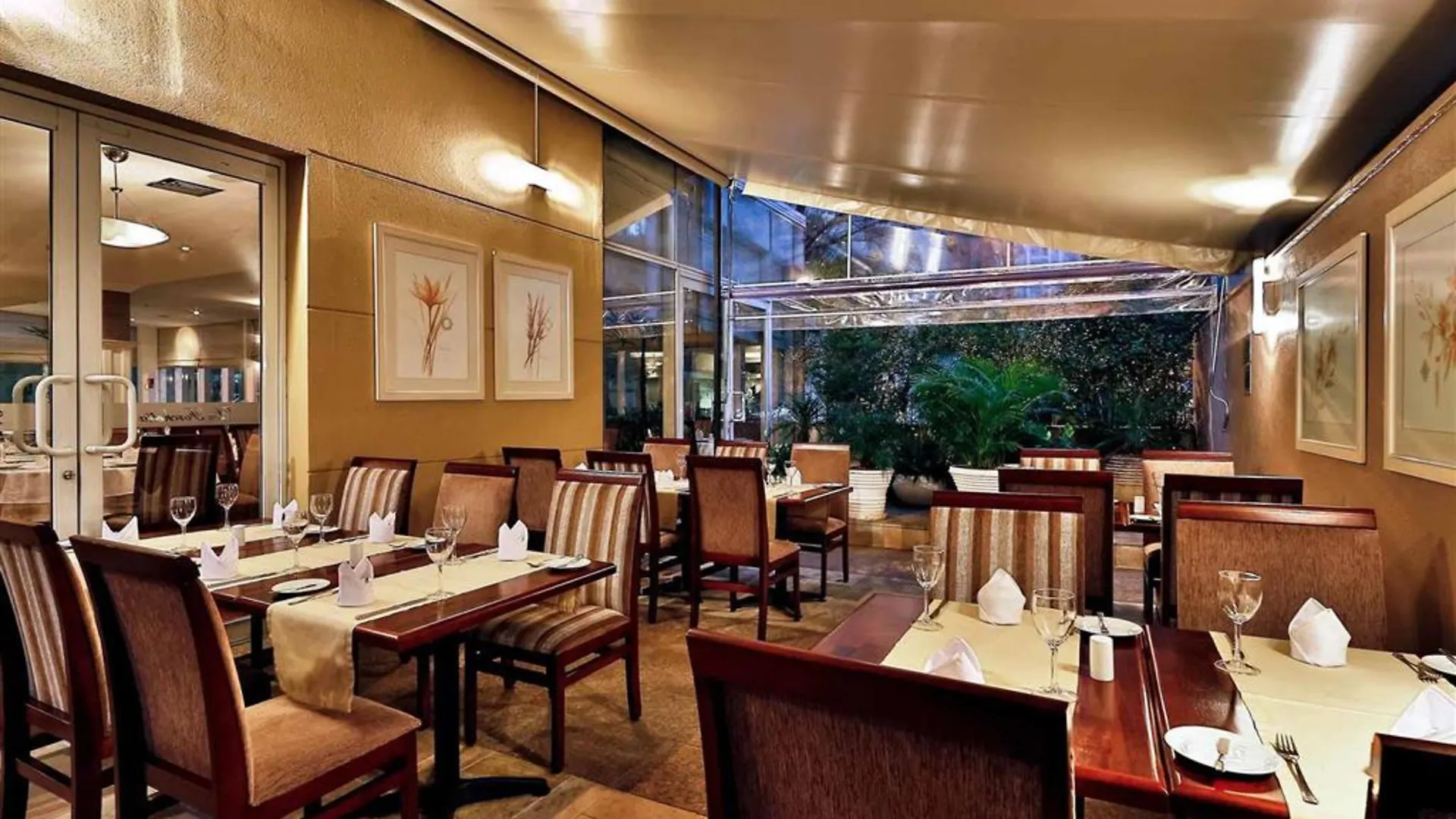 Отель Mercure Sao Paulo Vila Olimpia