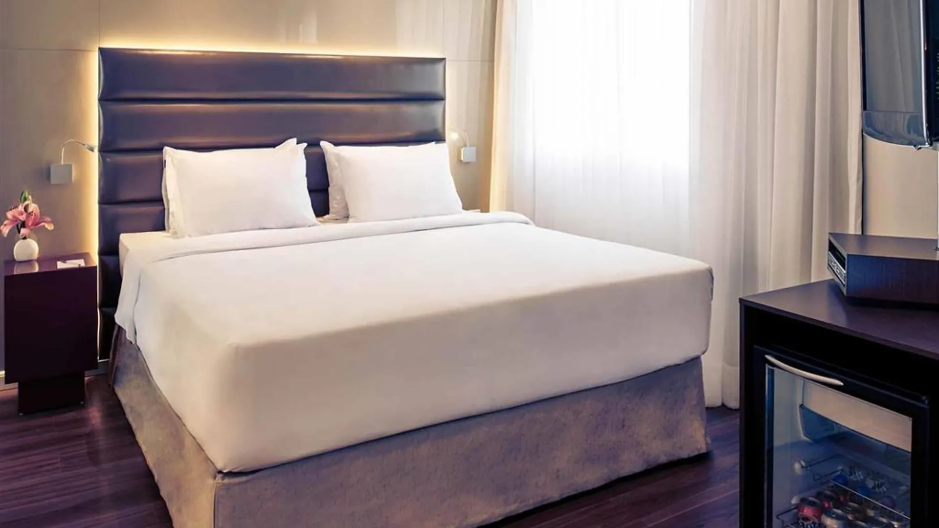 Mercure Sao Paulo Vila Olimpia 4*,